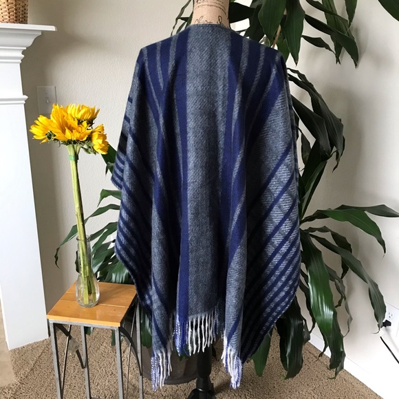 NWOT Poncho Sweater - Picture 3 of 4